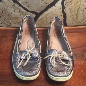 ✨Sperry Top Siders Metallic Gray Shoes✨
